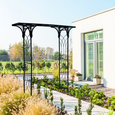 cst-a01 uk_osaka_garden_iron_arch_life.jpg