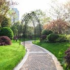 cga-01 uk_cathedral_garden_arch_lifestyle.jpg